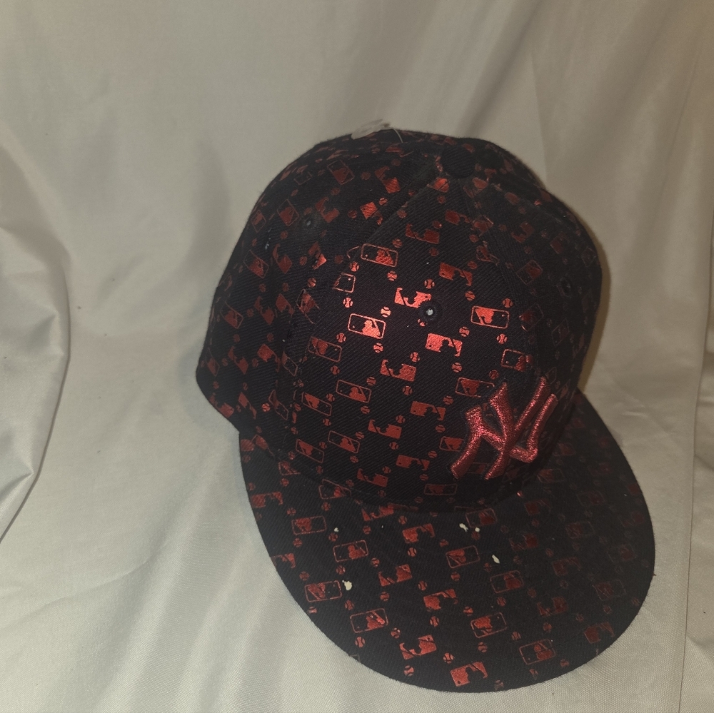 Black and Red Patterned NY Ball Cap